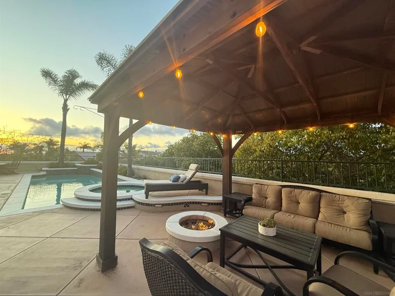 11645 Spruce Run Dr, San Diego, CA 92131
