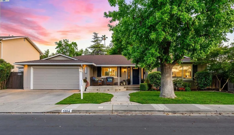 5204 Hummingbird Rd, Pleasanton, CA 94566