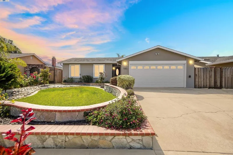 7682 Linden Ct, Newark, CA 94560