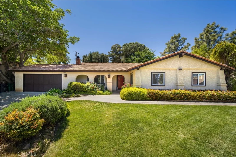 42077 Ivesgrove Drive, Lancaster, CA 93536