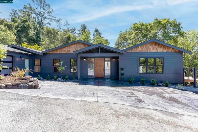 9 El Patio, Orinda, CA 94563