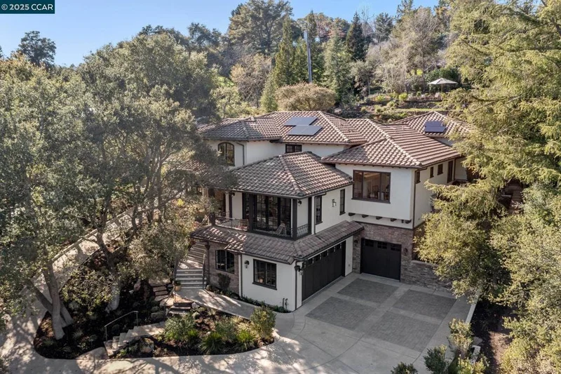 1121 Rahara Drive, Lafayette, CA 94549