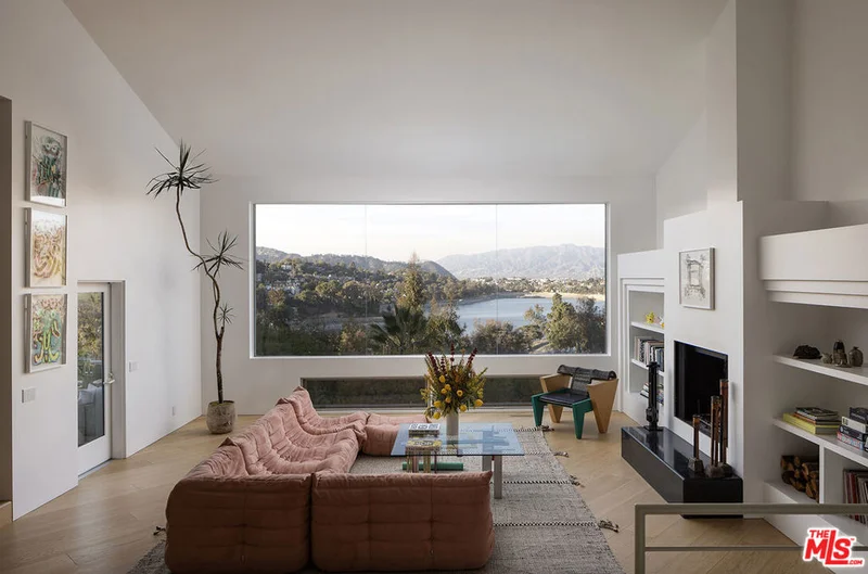 1844 Silverwood Terrace, Los Angeles, CA 90026