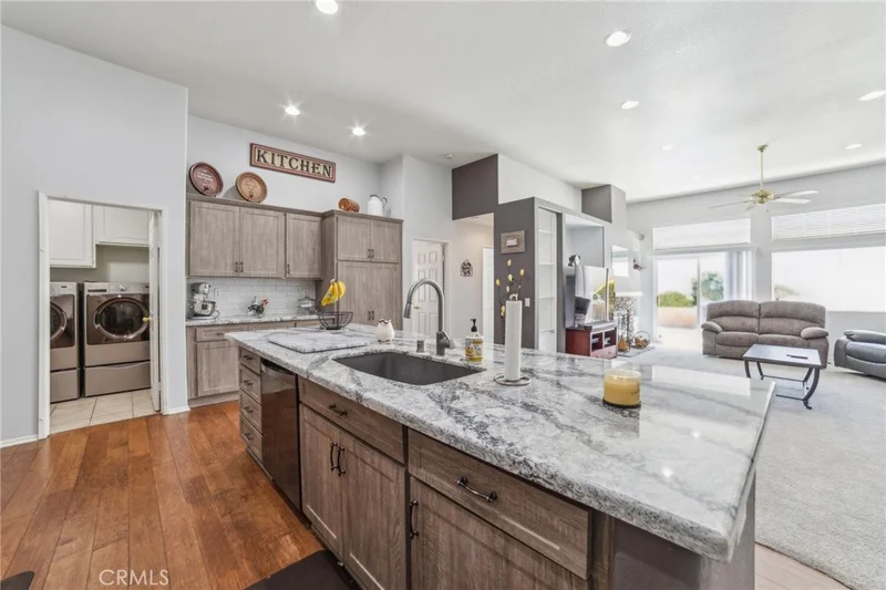 8932 Glenwood Avenue, Hesperia, CA 92344
