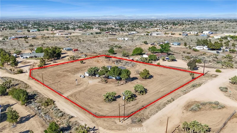 6294 Sunnyslope Road, Phelan, CA 92371