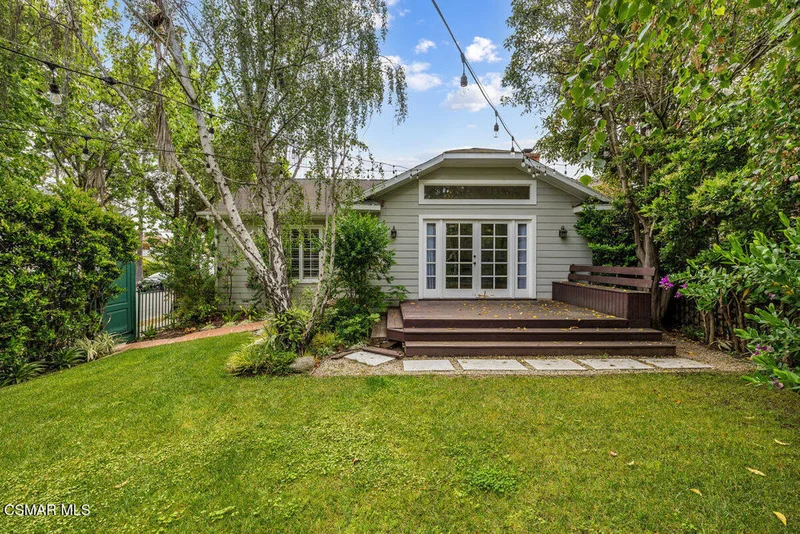 12302 Gorham Avenue, Los Angeles, CA 90049