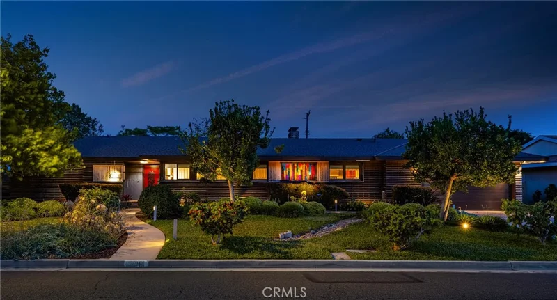 1006 W Pioneer Drive, Anaheim, CA 92805