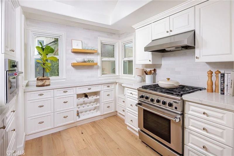 423 1/2 Poppy Avenue, Corona Del Mar, CA 92625