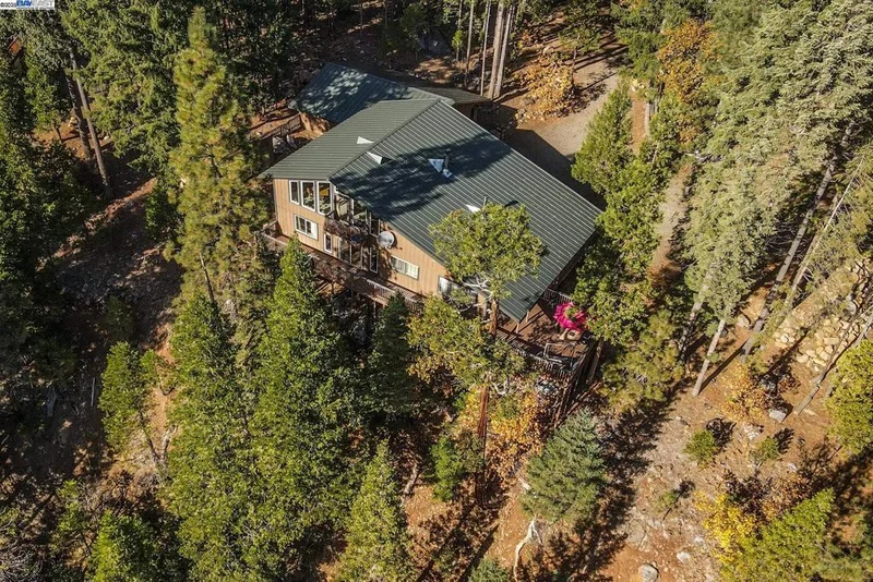 851 Mountain Aire Lane, Trinity Center, CA 96091