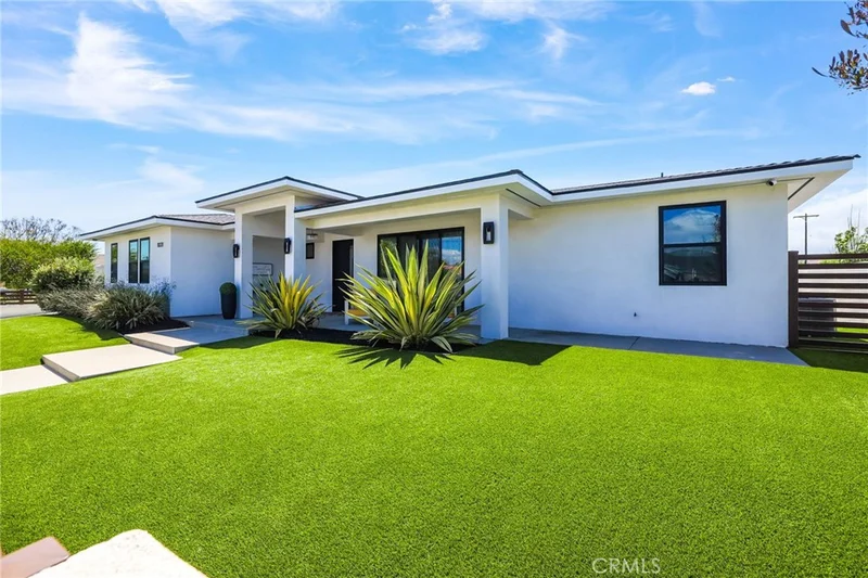 11221 Davenport Road, Rossmoor, CA 90720