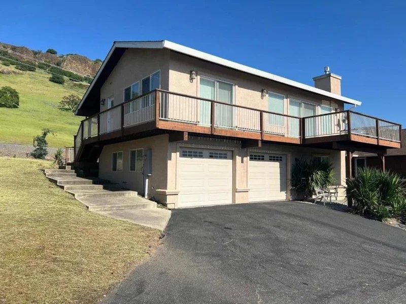 629 Poker Flat Road, Copperopolis, CA 95228