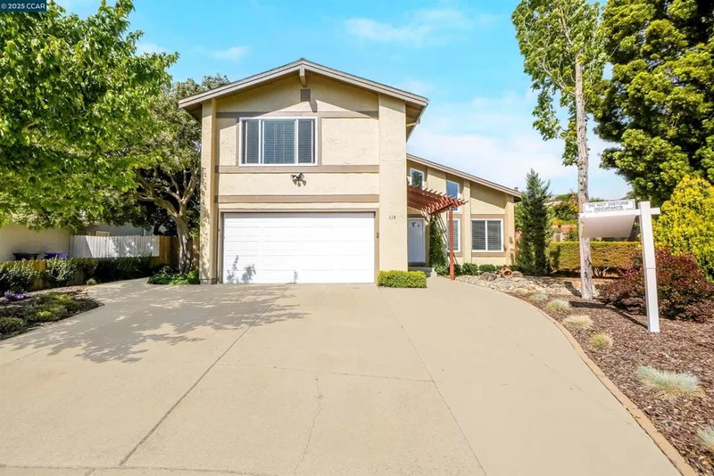 118 Raven Ct, Hercules, CA 94547