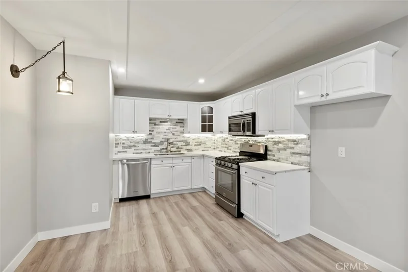 868 E Alvarado Street 14, Fallbrook, CA 92028