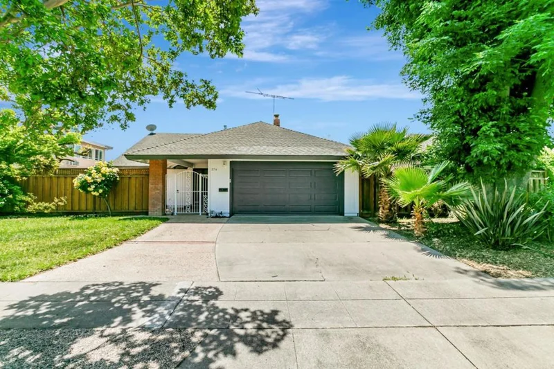 274 Los Palmos Way, San Jose, CA 95119