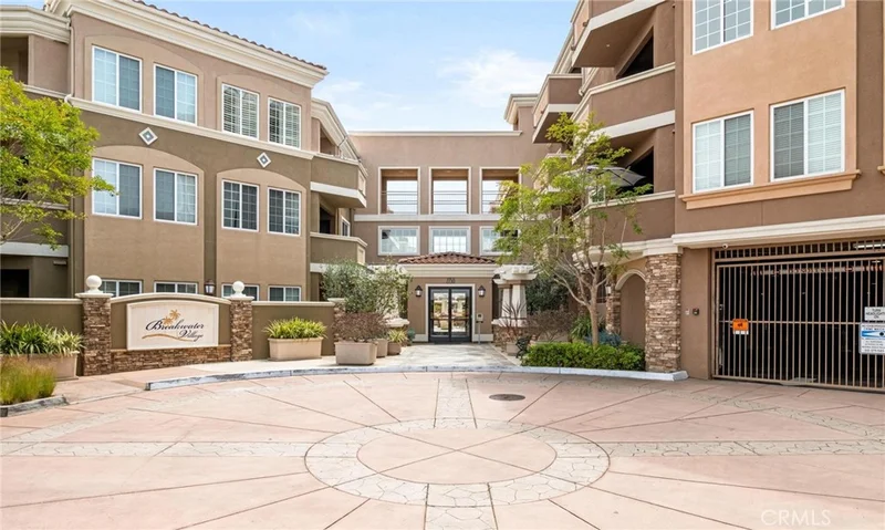 2750 Artesia Boulevard 112, Redondo Beach, CA 90278