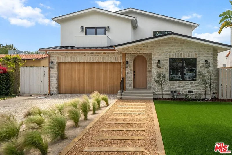 2539 Veteran Avenue, Los Angeles, CA 90064