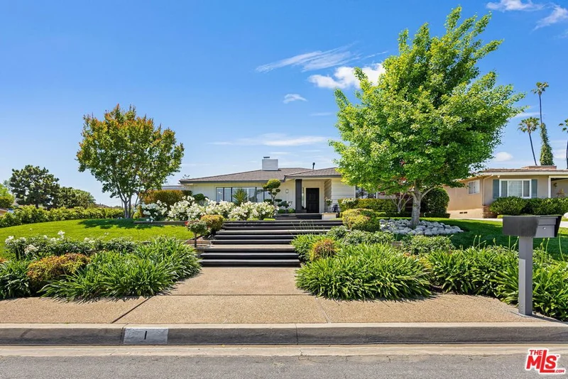 1 N Altura Road, Arcadia, CA 91007
