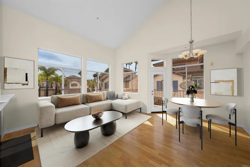 11354 Via Rancho San Diego J, El Cajon, CA 92019