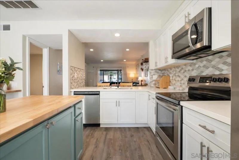 25885 Trabuco Rd 305, Lake Forest, CA 92630