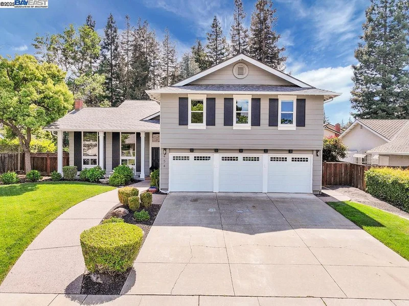 454 Chaucer Cir, San Ramon, CA 94583