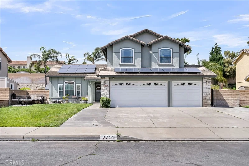 2744 W Fairview Drive, Rialto, CA 92377