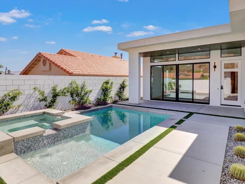 52120 Avenida Alvarado, La Quinta, CA 92253