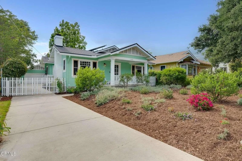 1165 N Hudson Avenue, Pasadena, CA 91104