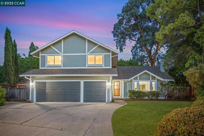 301 Drayton Ct, Walnut Creek, CA 94598