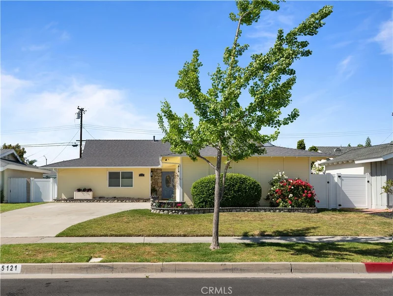 5121 Howard Avenue, Los Alamitos, CA 90720