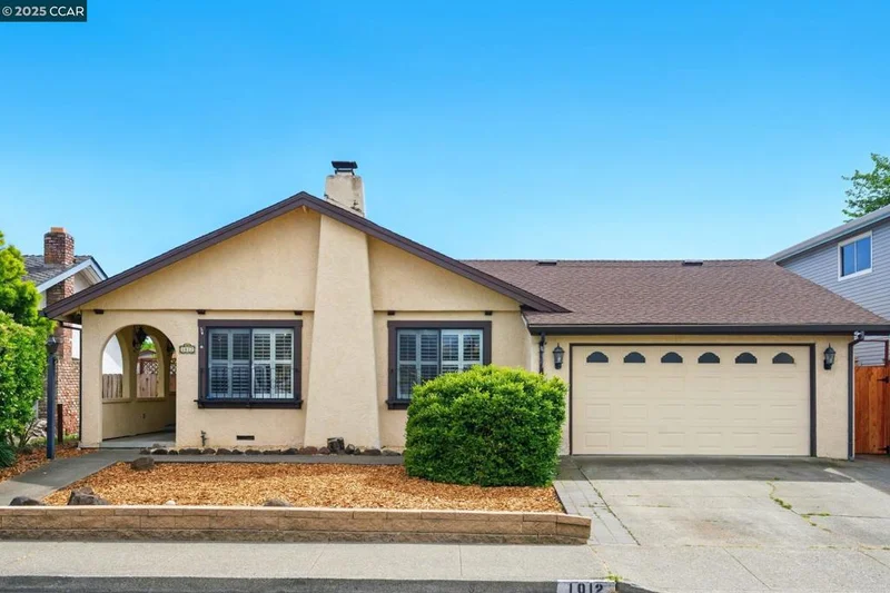 1012 S McDowell Blvd