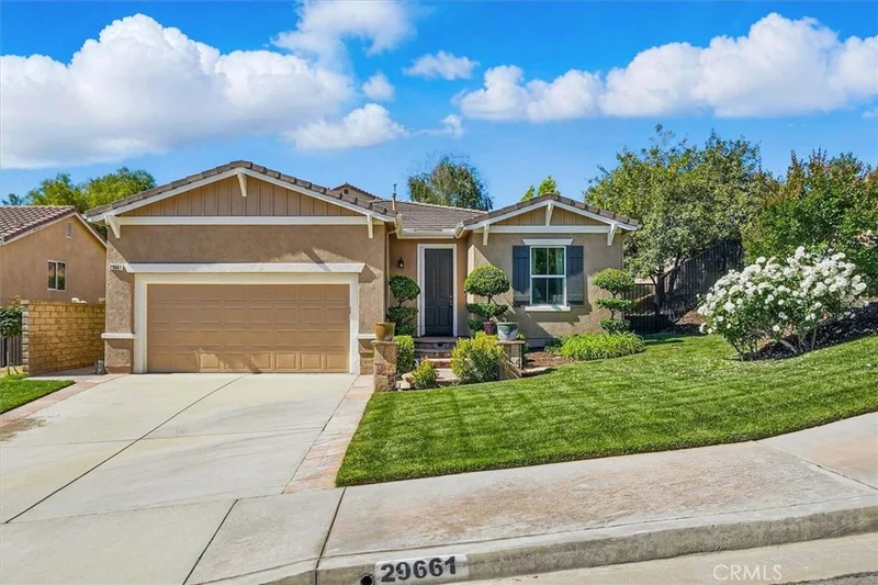 29661 Cambridge Avenue, Castaic, CA 91384