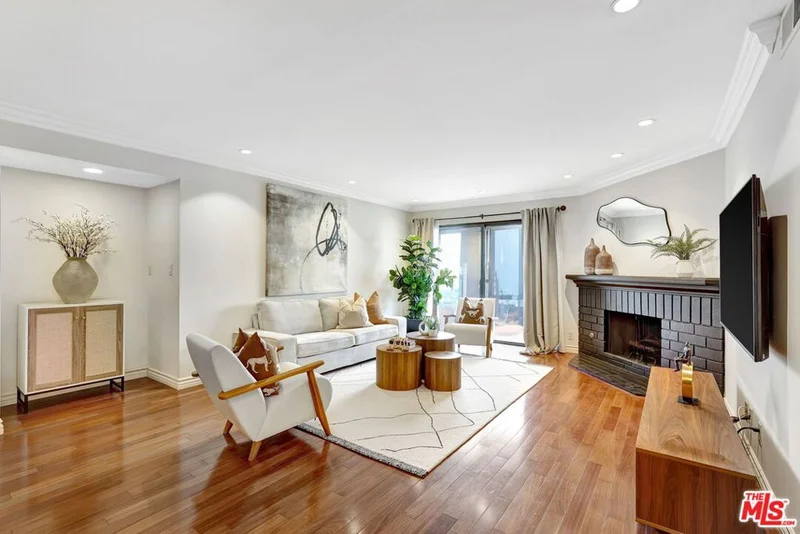 1250 Amherst Avenue 205, Los Angeles, CA 90025