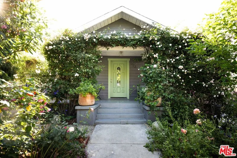 623 Rosemont Avenue, Los Angeles, CA 90026