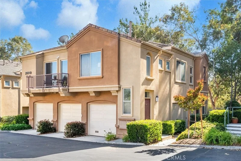 26949 Hillsborough 43, Valencia, CA 91354