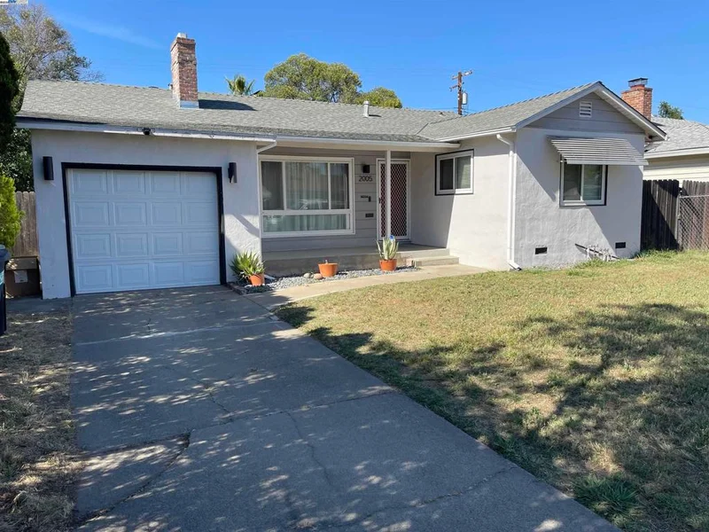 2005 Joan Way, Sacramento, CA 95825