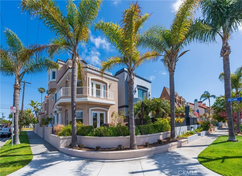 428 12th Street, Huntington Beach, CA 92648
