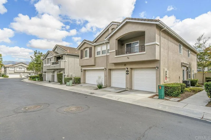 2550 Garnet Peak Rd, Chula Vista, CA 91915