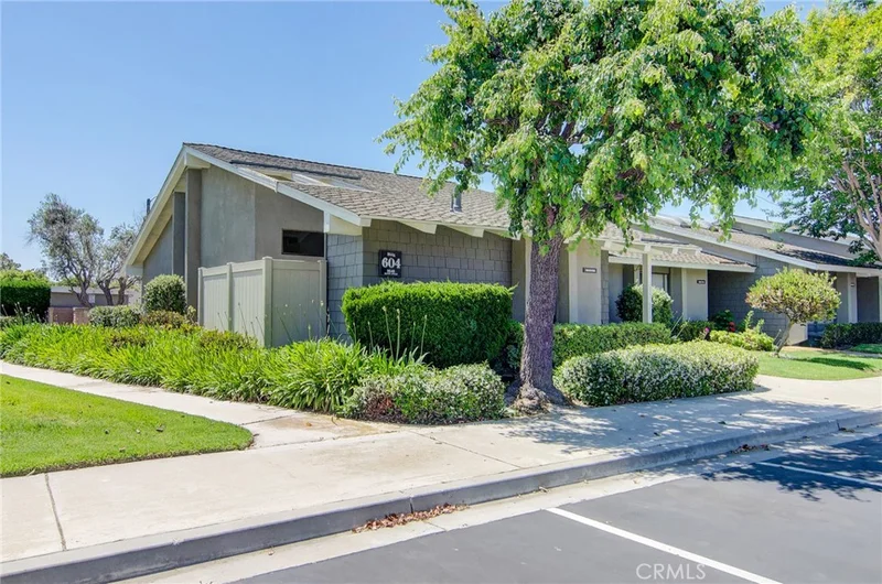8646 Butte Circle 604B, Huntington Beach, CA 92646