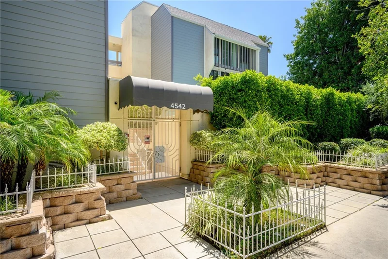 4542 Willis Avenue 107, Sherman Oaks, CA 91403