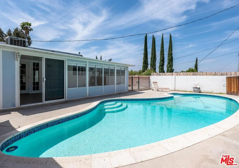 18717 Kimbrough Street, Canyon Country, CA 91351