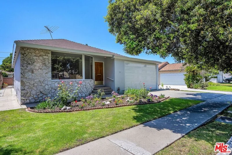 5195 Selmaraine Drive, Culver City, CA 90230