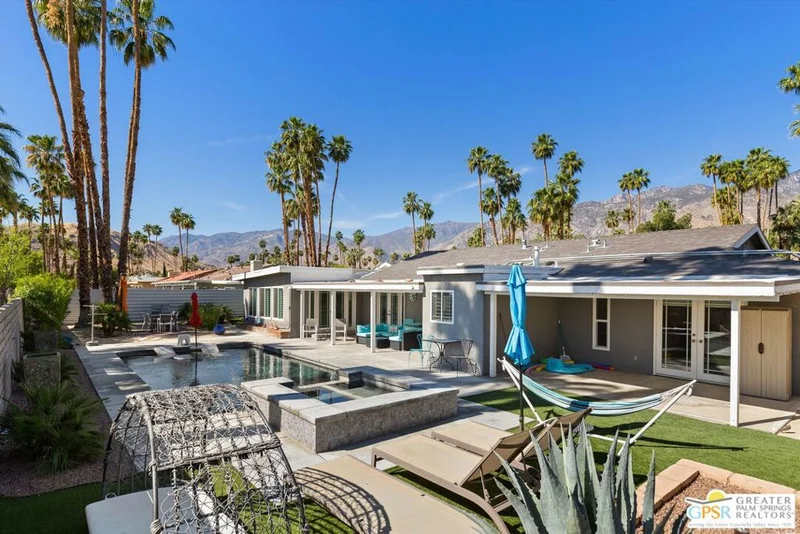 1186 S San Joaquin Drive, Palm Springs, CA 92264