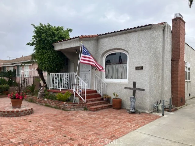 3011 Indiana Avenue, South Gate, CA 90280