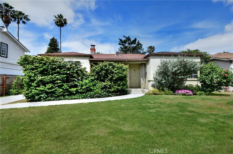 5625 Matilija Avenue, Valley Glen, CA 91401