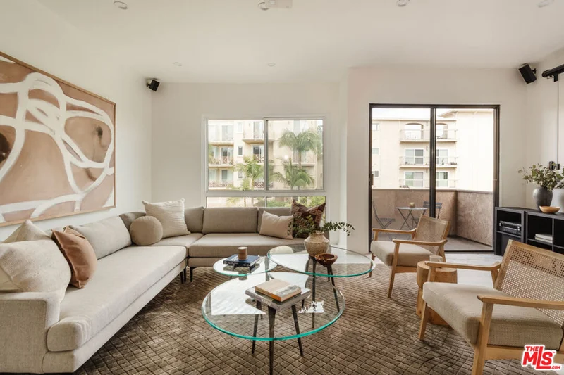 2307 Fox Hills Drive 201, Los Angeles, CA 90064