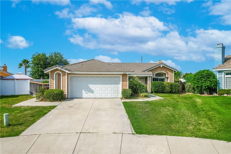 26021 Crestmont Circle, Menifee, CA 92586
