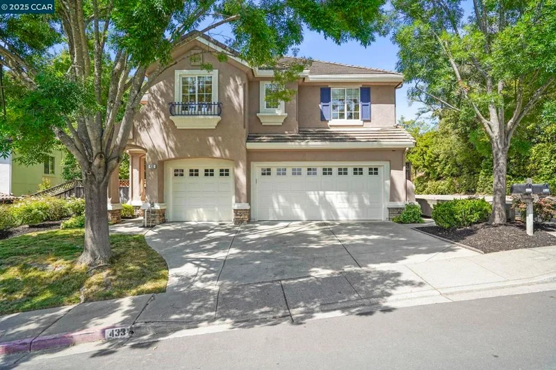 433 Iron Hill St, Pleasant Hill, CA 94523