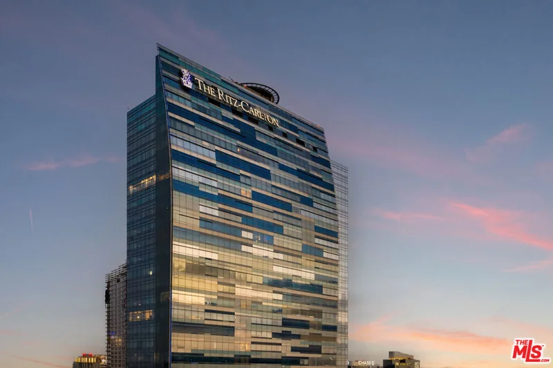 900 W Olympic Boulevard 38K, Los Angeles, CA 90015