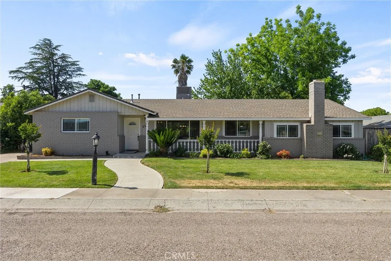 253 Gurnsey Drive, Red Bluff, CA 96080
