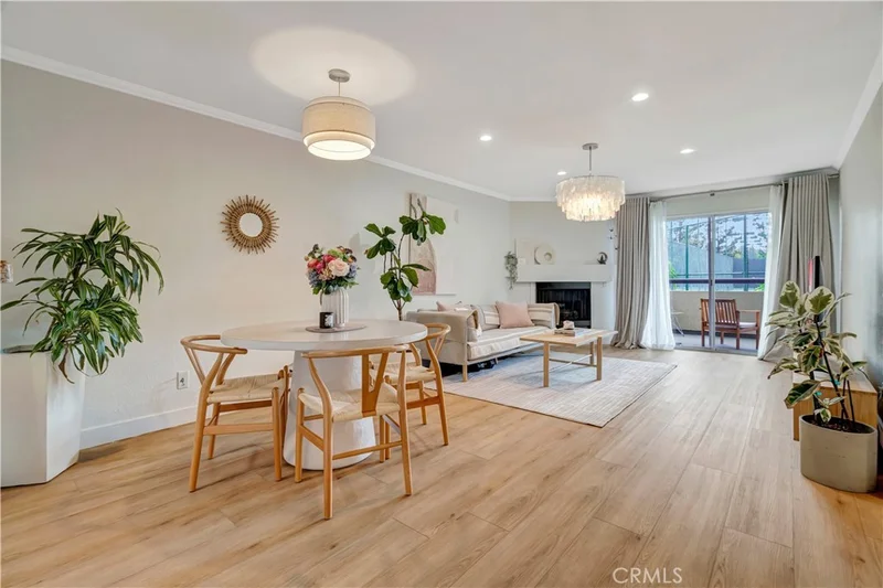 5565 Canoga Avenue 107, Woodland Hills, CA 91367